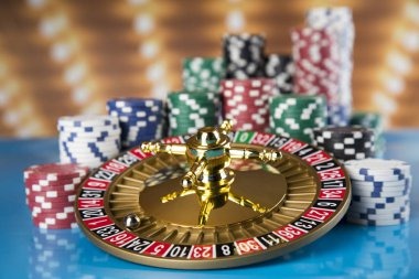 Live dealer interface showing Andar Bahar card layout